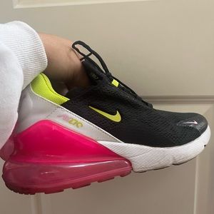 Womens nike airmax 270 size 8 (runs small)